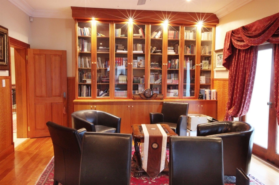 5 Bedroom Property for Sale in Welgemoed Western Cape